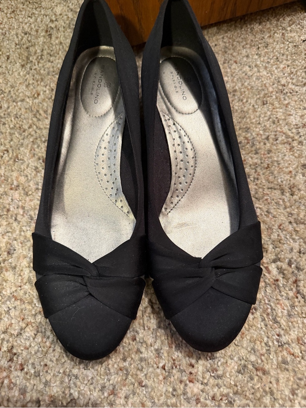 Bandolino Black Knot-Accent Women's Ballet Flats/wedges